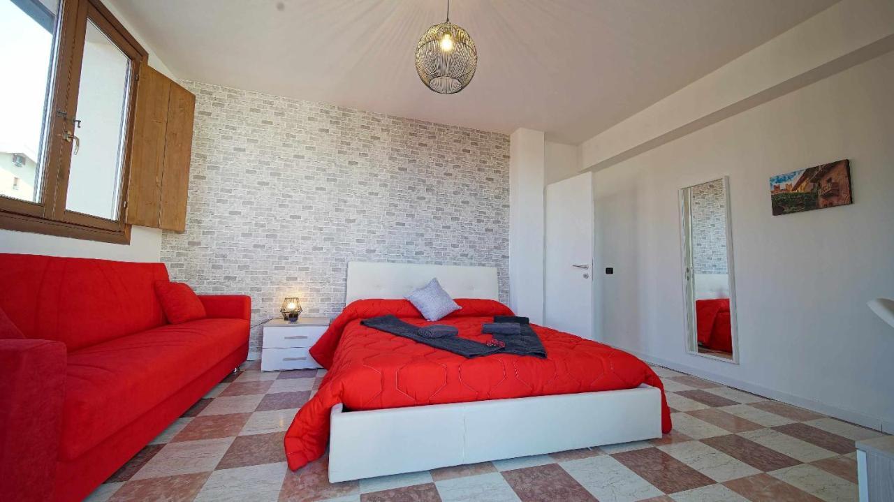 Destiny Home 7 Verona Fiera Bagian luar foto